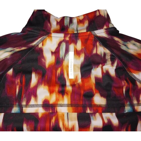 Xersion Womens Petite Medium PM Athletic Vented Running Top Abstract Thumb Holes - Picture 11 of 16